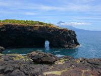 Lajinha Felstor und Pico dahinter - Faial